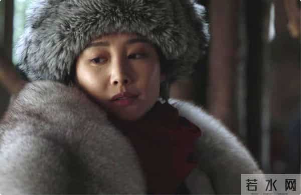 出场就惊艳观众！李纯凭《大生意人》出圈，37岁状态如少女