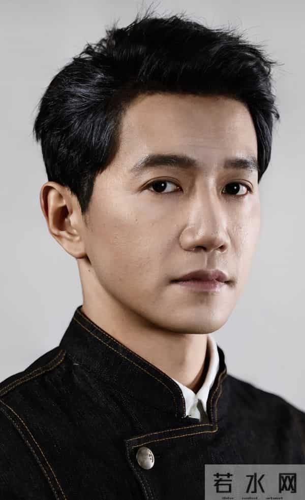 40度的天拍了4个多小时的床戏被一剪没,短剧男演员激情控诉