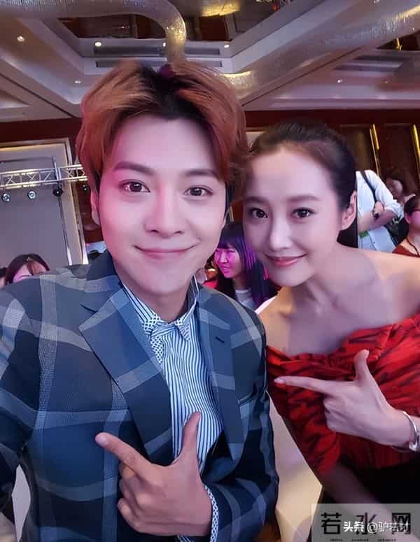 原来他俩已经是夫妻,才刚结婚两个月,她就演《大生意人》再翻红