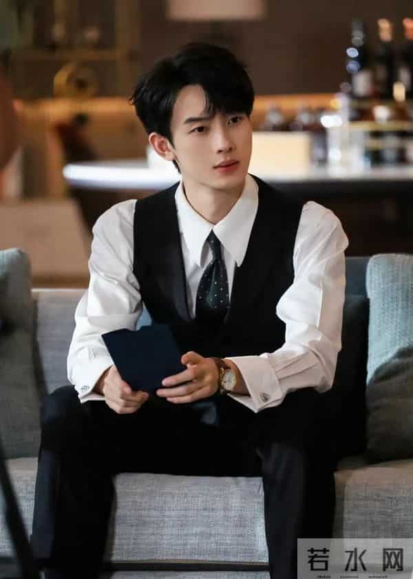 李柯以新剧开机!搭档男主气质干净阳光,对比王培延差距明显!