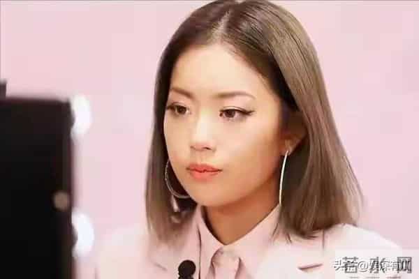 戏里又土又丑，戏外是气质美女，33岁王菊展现出什么叫换装如换人