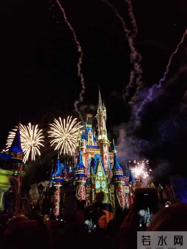 预售超过《哪吒2》！《疯狂动物城2》两日狂揽5亿票房，迪士尼在中国打“翻身仗”