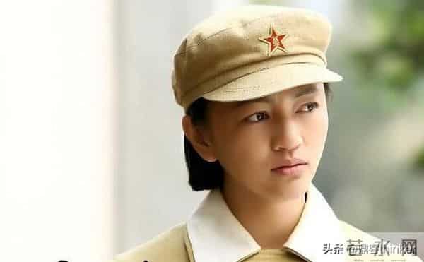 《风筝》播出八年仍争议不休：六哥一句话，揭开了信仰的残酷真相