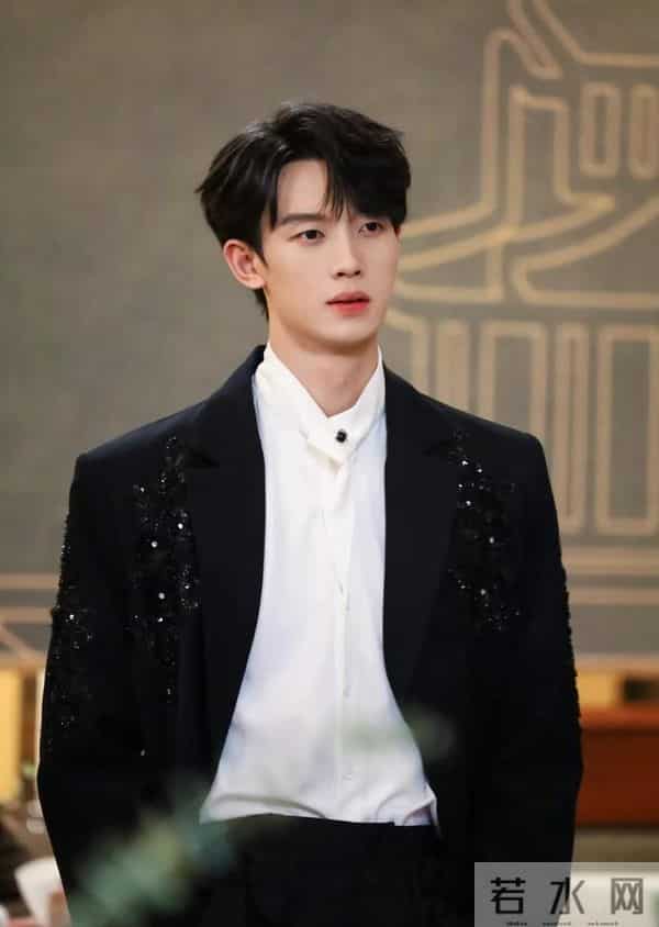 李柯以新剧开机!搭档男主气质干净阳光,对比王培延差距明显!