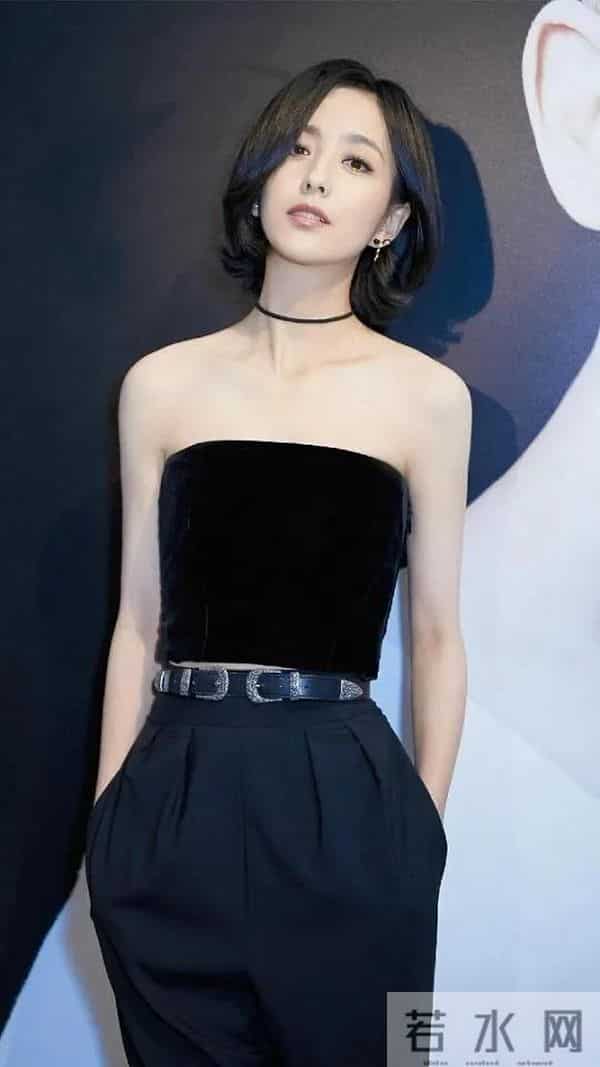 佟丽娅《流浪地球3》杀青！好友探班，吊威亚10小时磨出血痕太拼