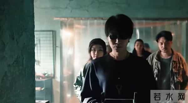 《枭起青壤》鬼鞭雀茶对视暗藏多少故事?四角恋改编得太绝了
