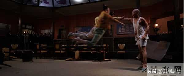 《功夫》包租公夫妇的俯视下：苦力强、裁缝、油炸鬼的武功与局限