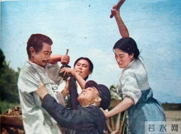 世界电影【1630】朝鲜电影《一个妇女的故事》（1961）剧照欣赏