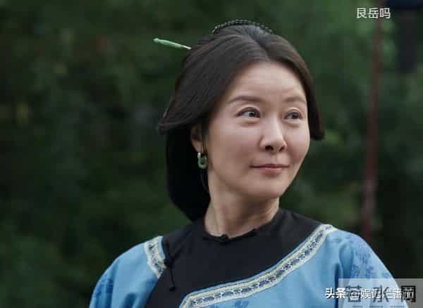 《大生意人》她气场强大，妈妈是第一代经纪人，前男友也在剧中