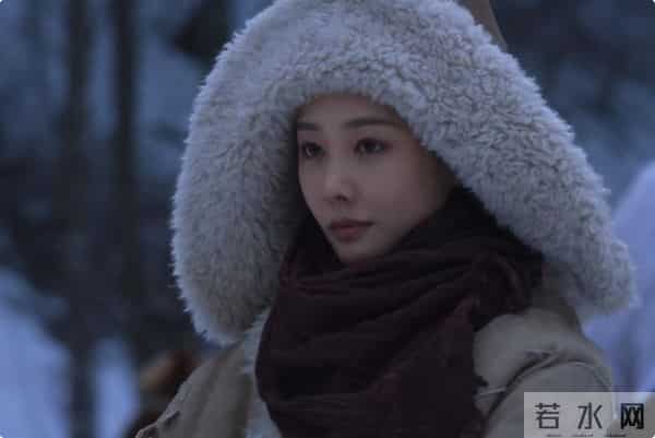 出场就惊艳观众!李纯凭《大生意人》出圈,37岁状态如少女