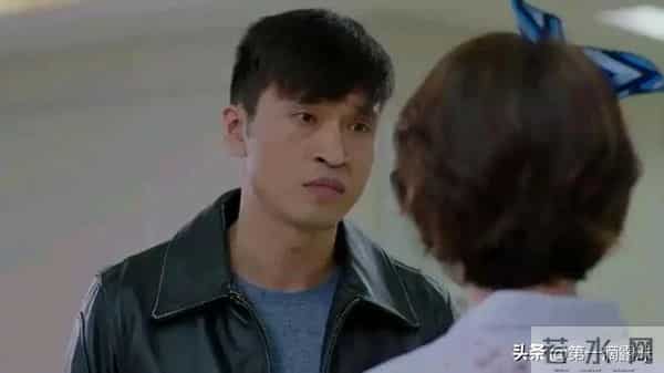 《大生意人》他意外爆火!导演转演员成反派专业户,还是肌肉型男