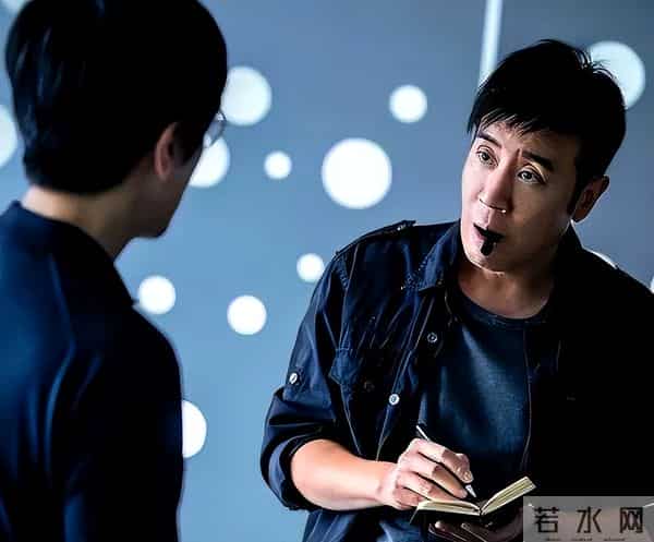 人民日报点名仅一个月，54岁于和伟再迎捷报，张艺谋的预言成真了