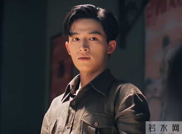 《暗影侦探》首播亮眼:双案叙事悬疑剧节奏,王星越谭凯演技对垒