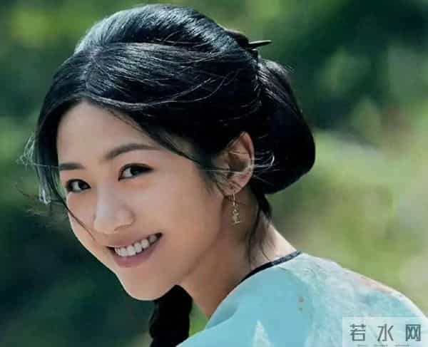 不整容的妈生脸多惊艳，看《大生意人》中的李纯与向涵之一清二楚