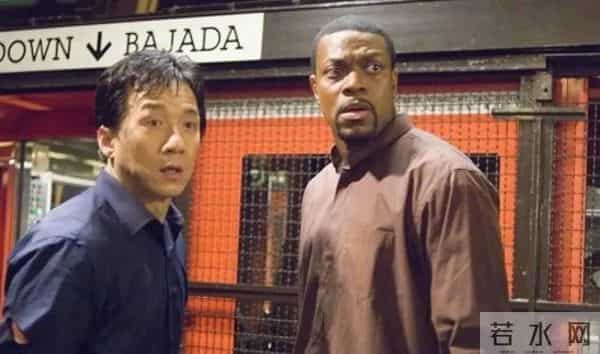 炸穿热搜！71岁成龙官宣《尖峰时刻4》，总统催更，任期内完成。