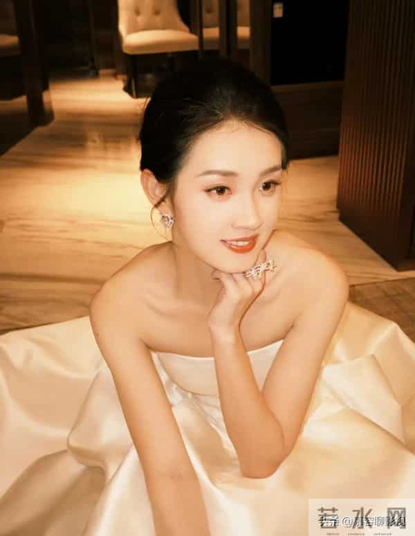 短剧女神人气排名大洗牌!郭宇欣第四,王小亿第二,她稳居榜首!