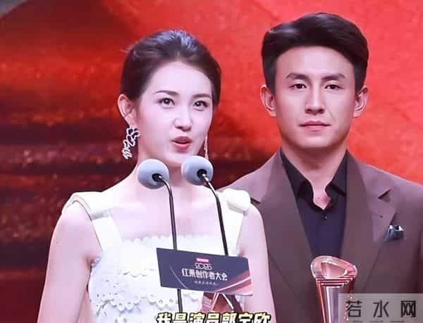 从龙套到年度影后，她凭什么一年狂揽30亿播放？