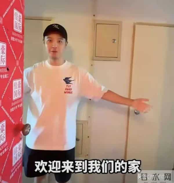 李纯马頔闪婚2个月就封神！《大生意人》播出后爆火