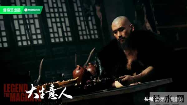 《大生意人》他意外爆火!导演转演员成反派专业户,还是肌肉型男