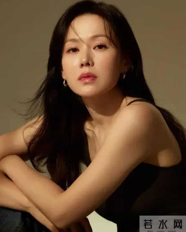 失业中产变笨拙杀手？《无可奈何》笑完只剩一身冷汗