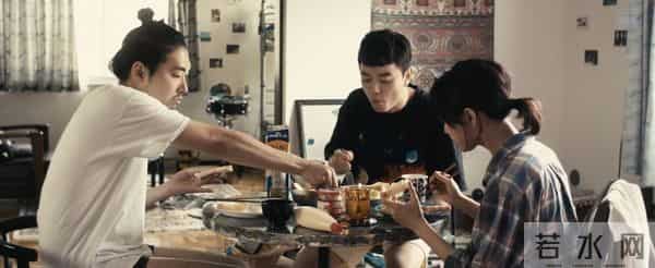 镜头里的迷失感!《你的鸟儿会唱歌》细节拉满