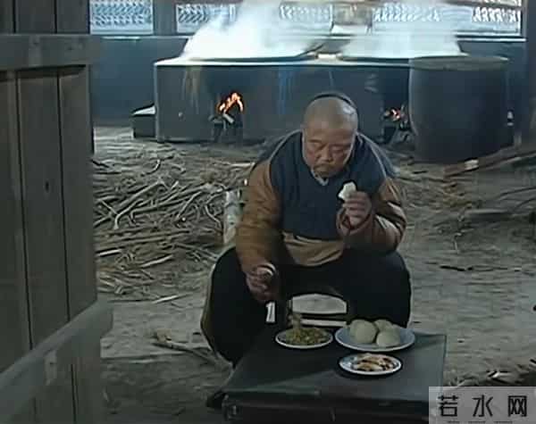 暗黑《大染坊》:陈寿亭偷学染布辞退师傅,行为卑劣更像反派