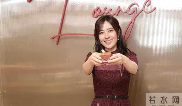 新挑战!44岁TVB视后新剧与23岁女星演母女,自曝有性感演出