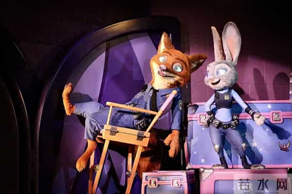 预售超过《哪吒2》！《疯狂动物城2》两日狂揽5亿票房，迪士尼在中国打“翻身仗”