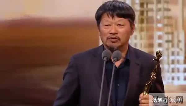 《得闲谨制》未播先爆,肖战自虐式演技获赞,周依然陷耍大牌风波