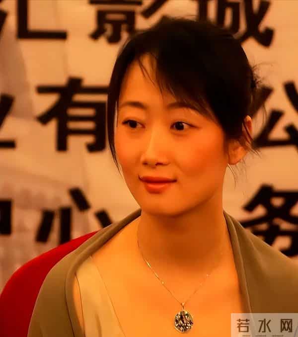 山西悍妇赵涛:演技不行,长得不行,却成了贾樟柯20多年唯一挚爱