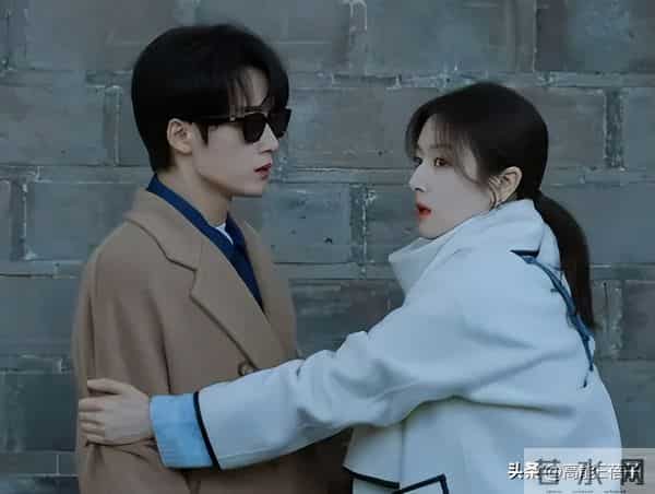 长剧自救，从“偷师”短剧开始？