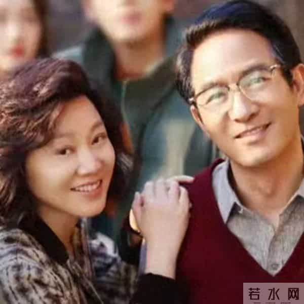 《小巷人家》番外673:图南私给阿婆钱吗?黄玲暗自揪心!