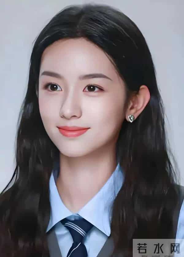 最新路透一出,全网炸锅:周也状态被骂惨了,却越骂越火