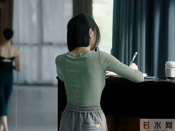 女演员长相很重要,《亦舞之城》秦岚出场,才明白什么叫身材一流