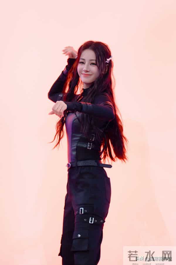 新剧角色热度破亿,颜值演技均获好评!迪丽热巴这次的突破选对了