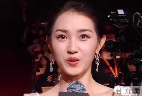 从龙套到年度影后，她凭什么一年狂揽30亿播放？