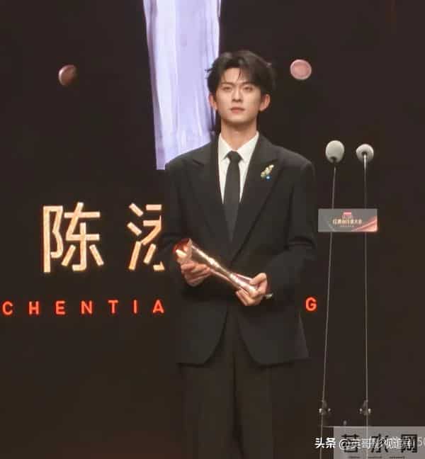 继柯淳郭宇欣之后,又一位短剧演员跨界长剧,全网恭喜终于轮到他