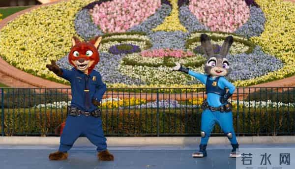 疯狂动物城2热映，上海迪士尼赢麻