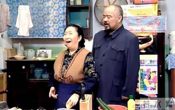 时隔23年,东北一家人剧组重聚!李琦巩汉林同框,多位演员已离世