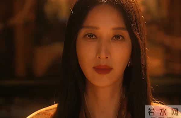 41岁靠《枭起青壤》翻红,都说她演技炸裂,我却觉得她演得太敷衍