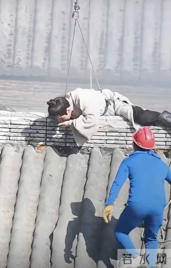 成毅拍摄《两京十五日》受伤，剧组回应惹怒粉丝！