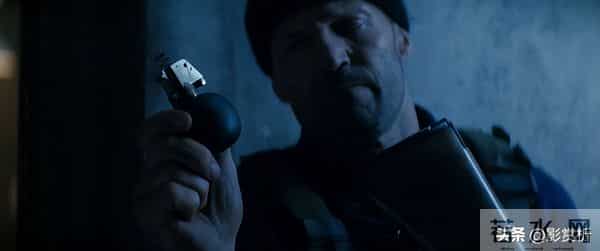 电影《制暴：无限杀机 (2025)》各种枪械武器简介大盘点