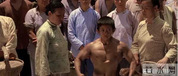 《功夫》包租公夫妇的俯视下：苦力强、裁缝、油炸鬼的武功与局限