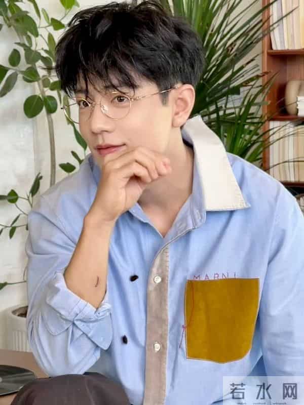 肖战《得闲谨制》定档!正午阳光首部电影,票房预测3-40亿跨度大