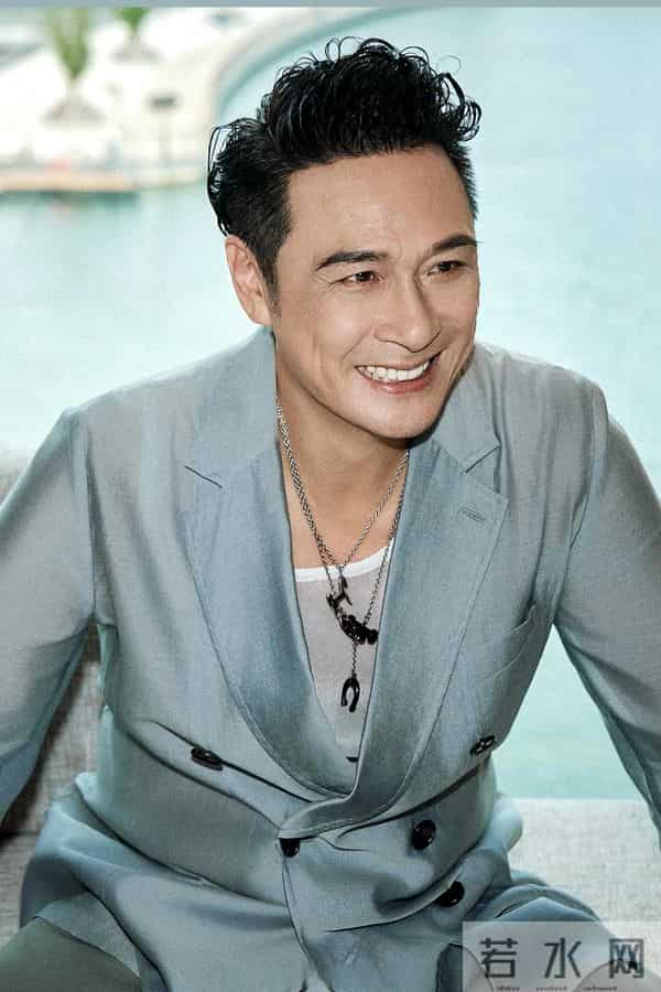 中国出演电影最多的十位演员,刘德华174部仅排第二,榜首206部