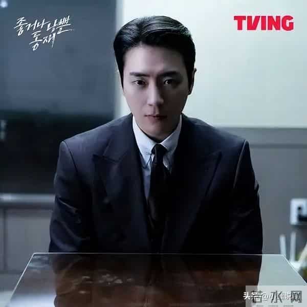 给这两年韩国悬疑剧排个名,狂医魔徒第7,照明商店第3,第1是它