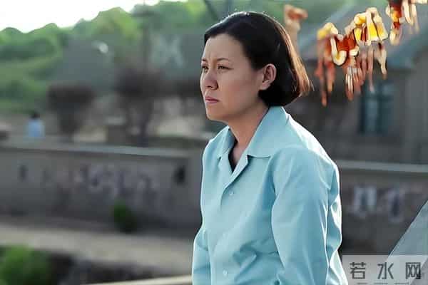 父母爱情：步入晚年的老丁，为何会怀念岛上的生活？答案一目了然