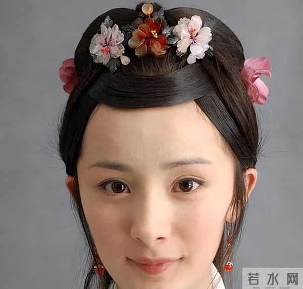 15年前的《红楼梦》太强大,认出杨幂,认出李沁,却没认出赵丽颖