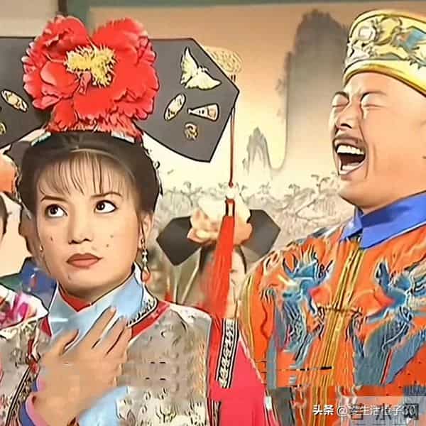 皇阿玛偏爱小燕子，紫薇不受宠成了爬龙床的女人