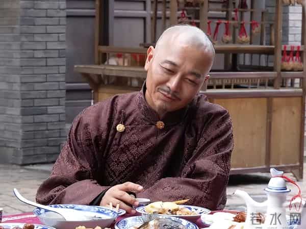 冲着陈晓、黄志忠看的《大生意人》，却被49岁半路出家者圈了粉